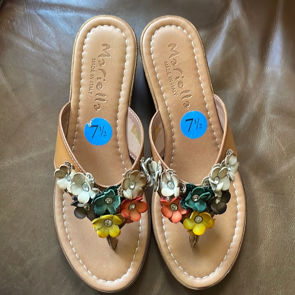 Mariella Slip on Tongs